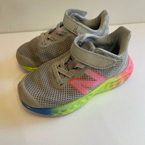 New Balance purple and neon pink sneakers size 7 wide with too strap Arishi V4